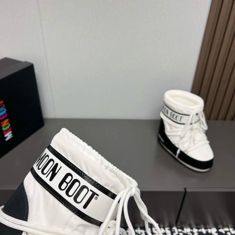 ちらん　他の方は購入不可　Moon Boot Moon Boot - Sneaker Lovers Mongolia