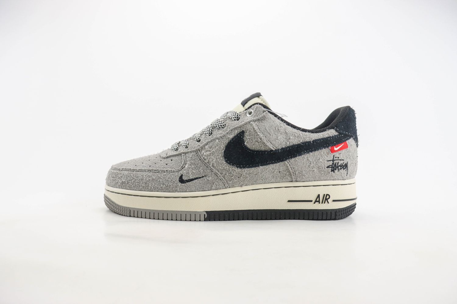 Nike Air Force 1 Low x Stussy 81