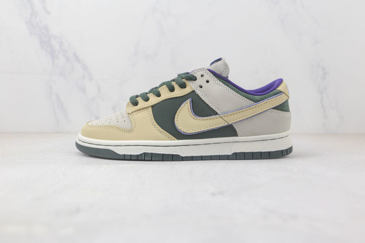 Otomo Katsuhiro x NK SB Dunk Low "Steamboy OST" 05