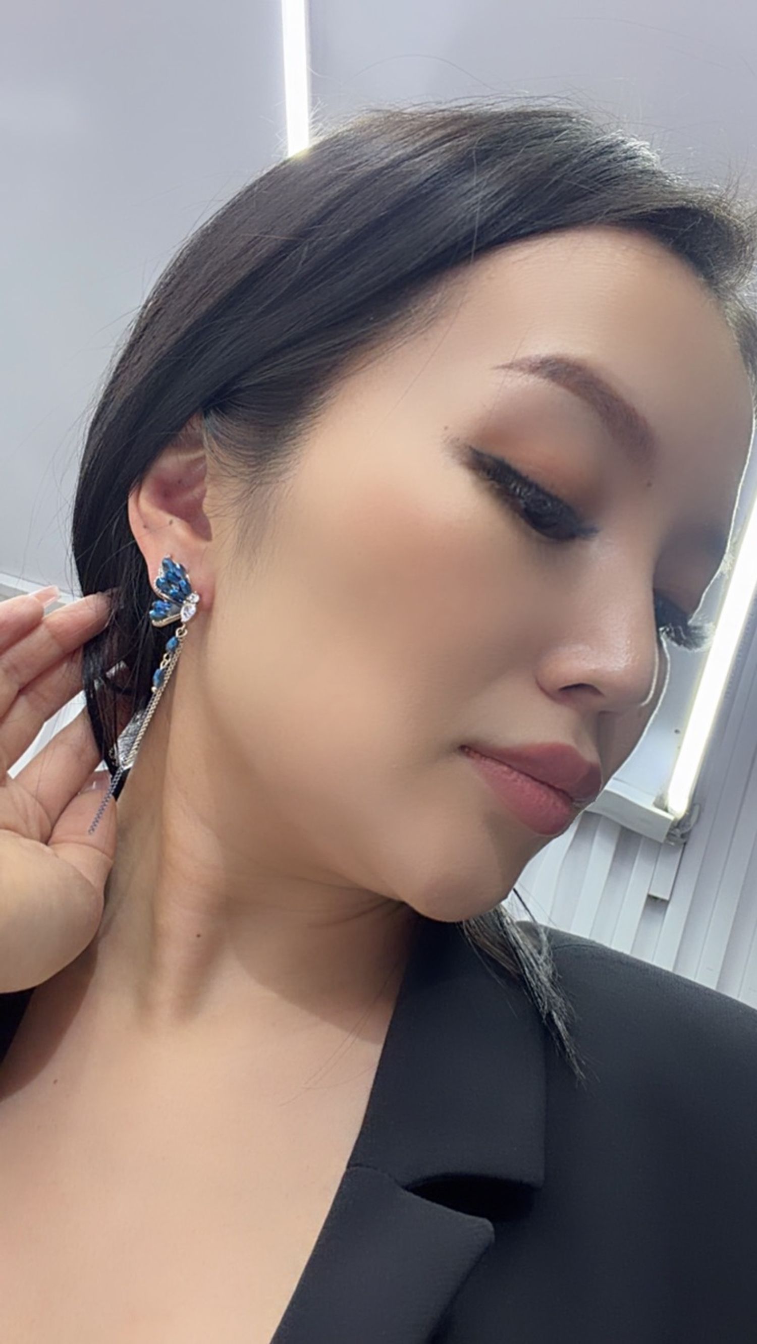 Унждаг ээмэг