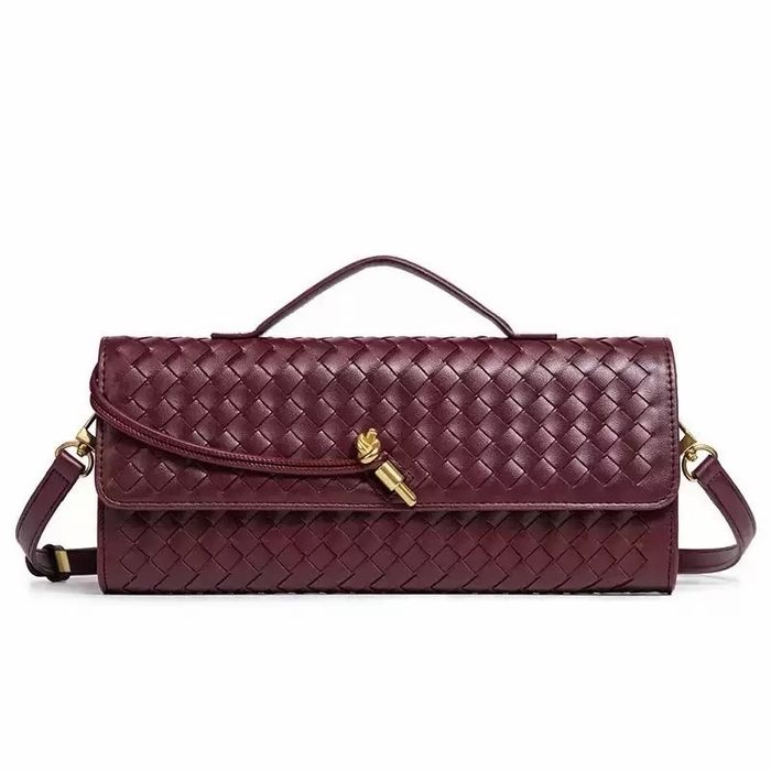 CAPRI Maroon