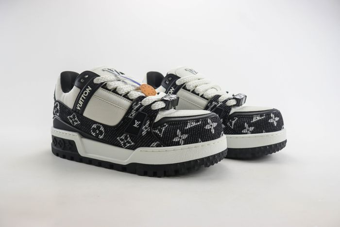 Louis Vuitton LV Trainer Maxi White / Black