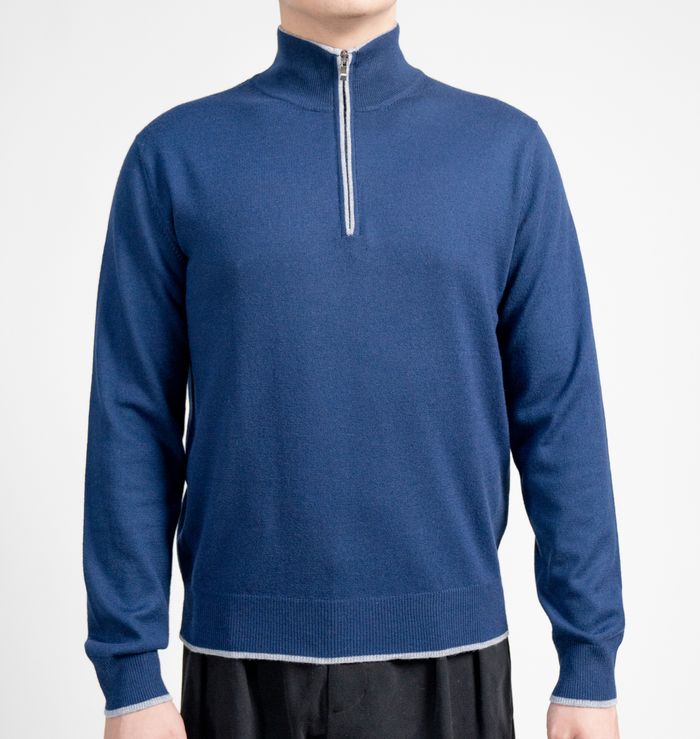 Босоо захтай сүлжмэл цамц