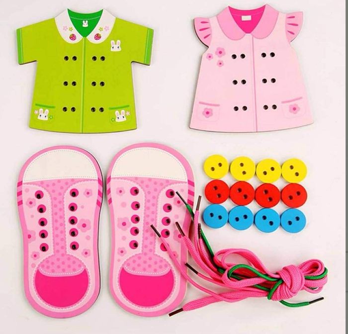 wooden lacing game ягаан