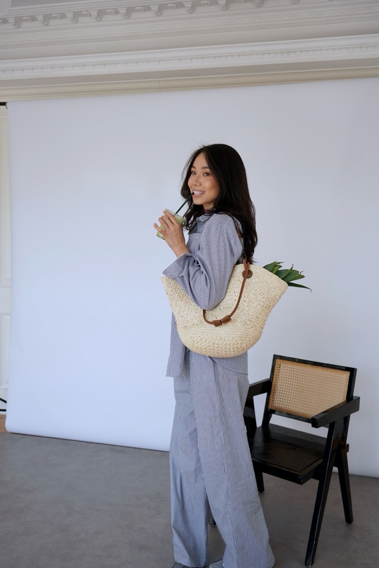 https://cdn.zochil.shop/cfe2d395-b9e8-442f-be52-f34c69d7dfc2_t1500.jpg