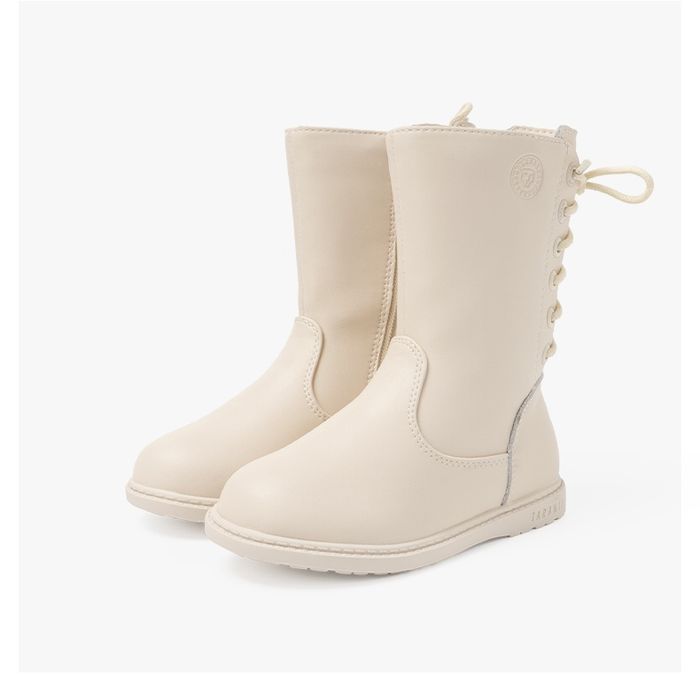 Богино түрүйтэй гутал