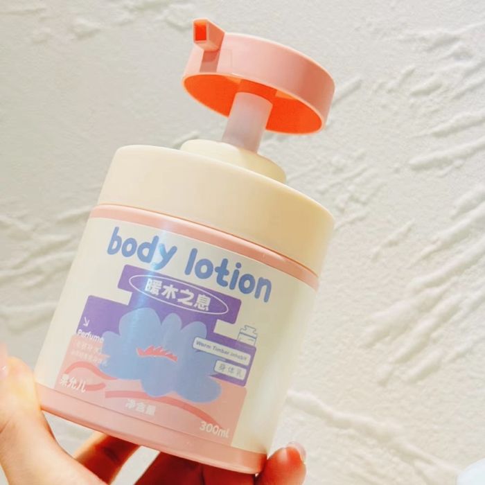 🌸 Perfume Body Lotion – 300ml