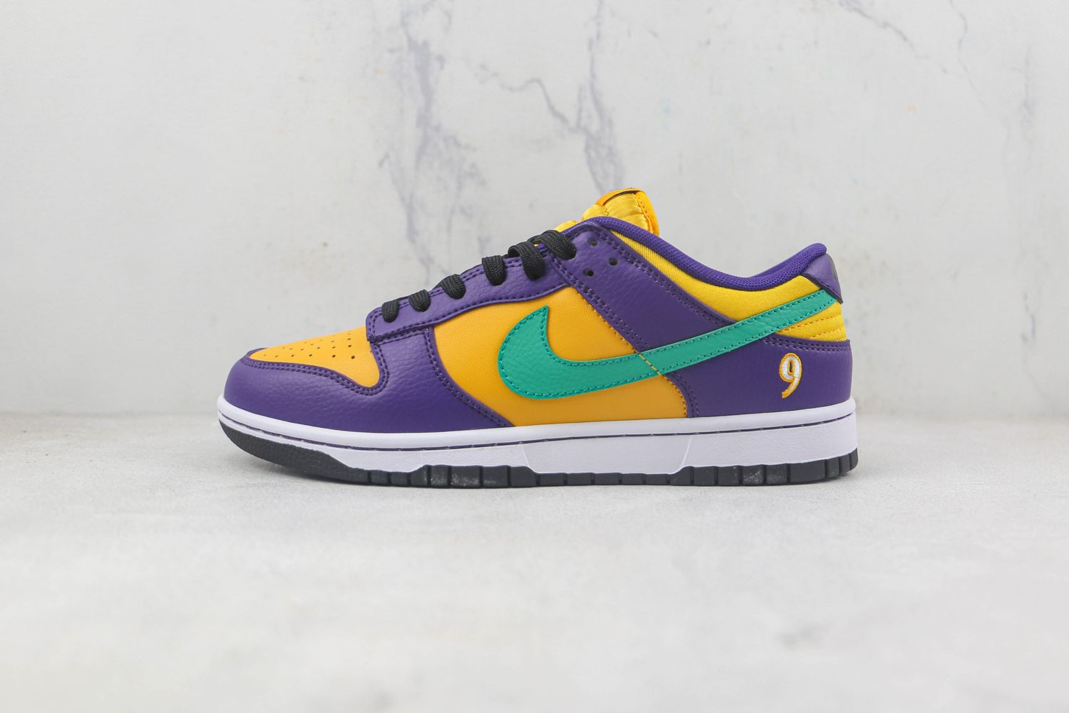 Lisa Leslie x Wmns Dunk Low 'Sparks'
