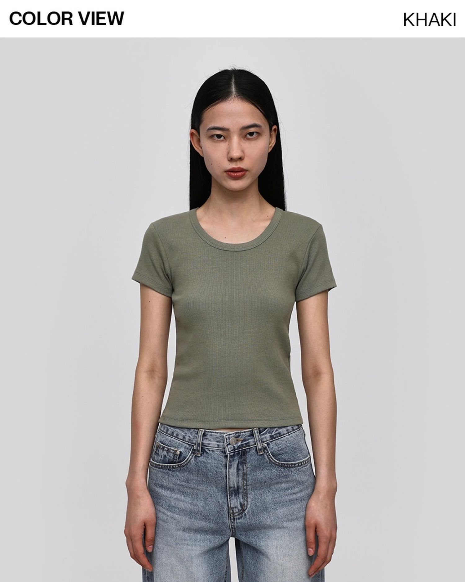 Uniqlo short-sleeved T-shirt