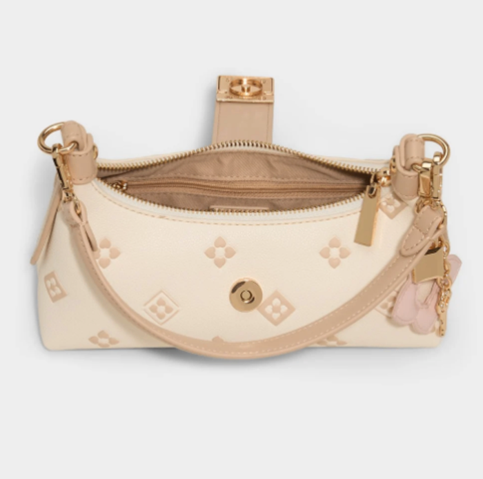https://cdn.zochil.shop/d08d7125-f1ef-41e8-8839-d46c5e5405ba_t700.png