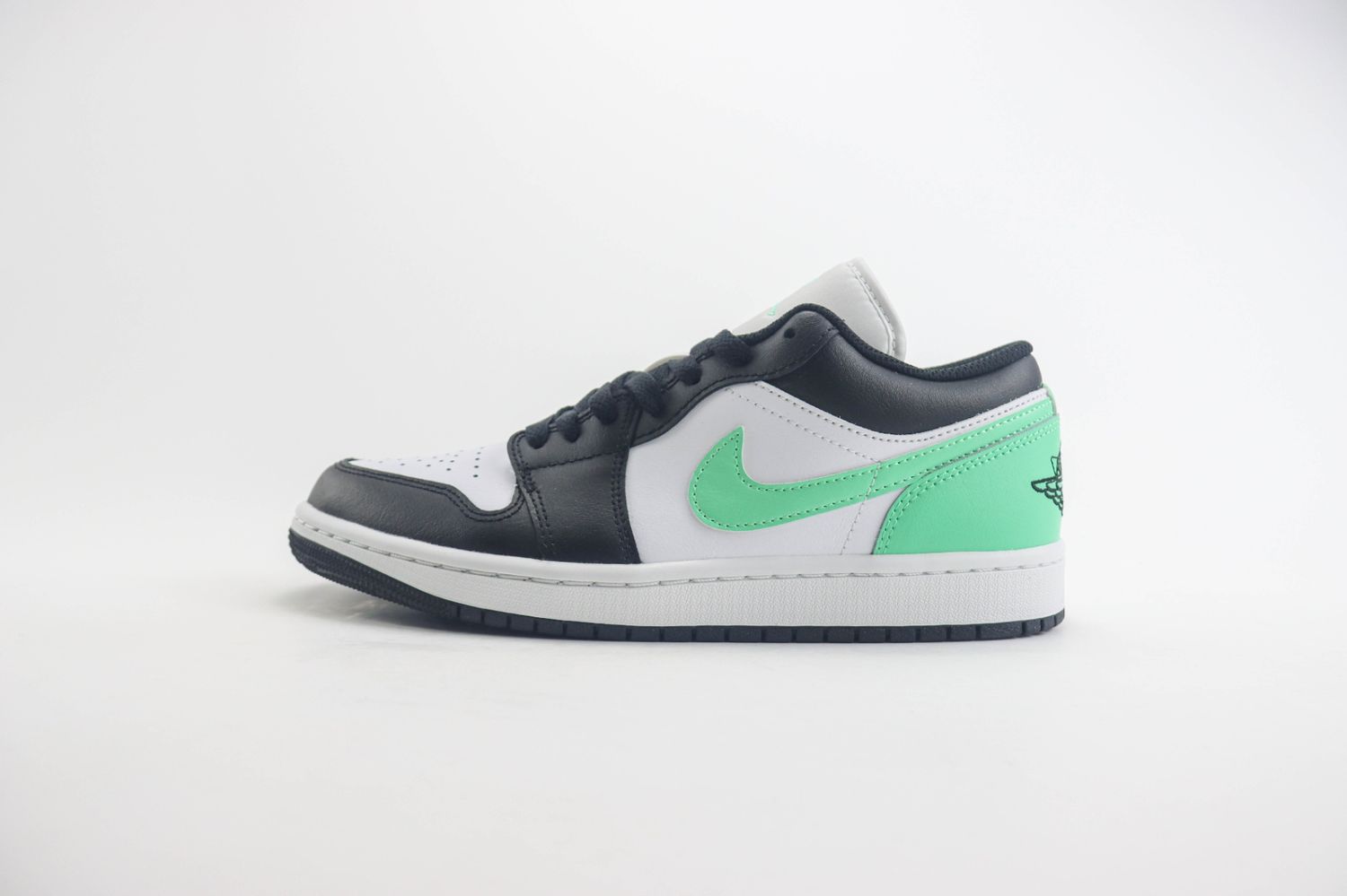 Jordan 1 Low Green Glow