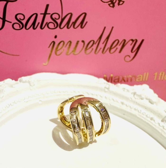 Гоёлын пиэрсинг ээмэг