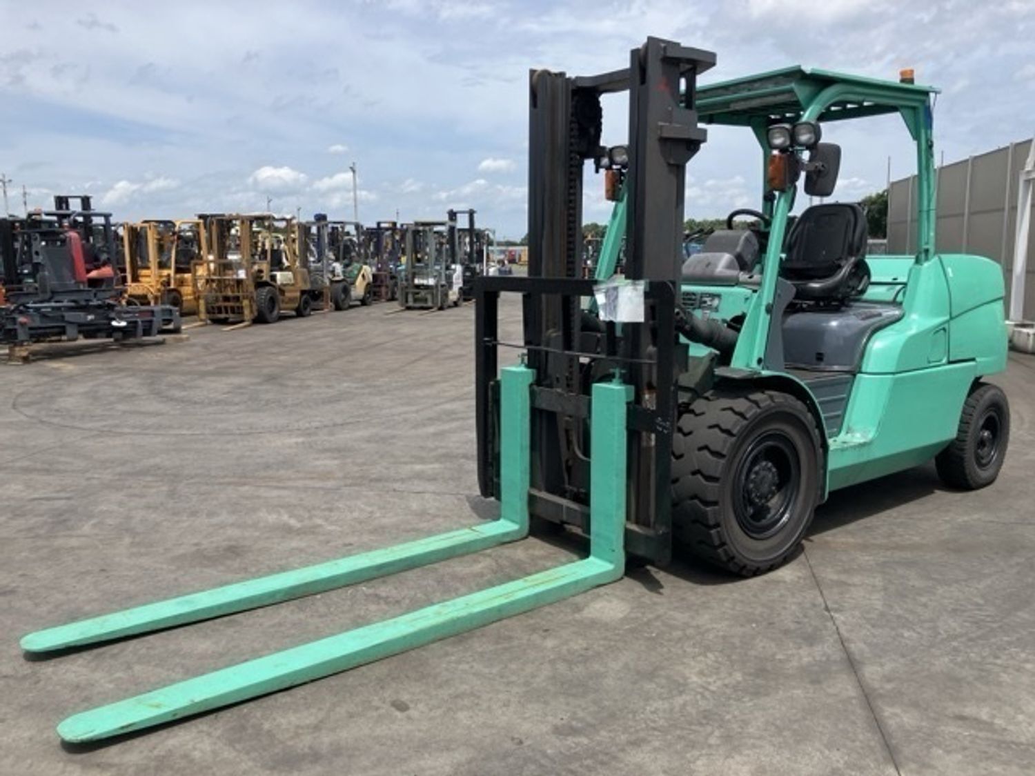 Mitsibushi 5t diesel forklift