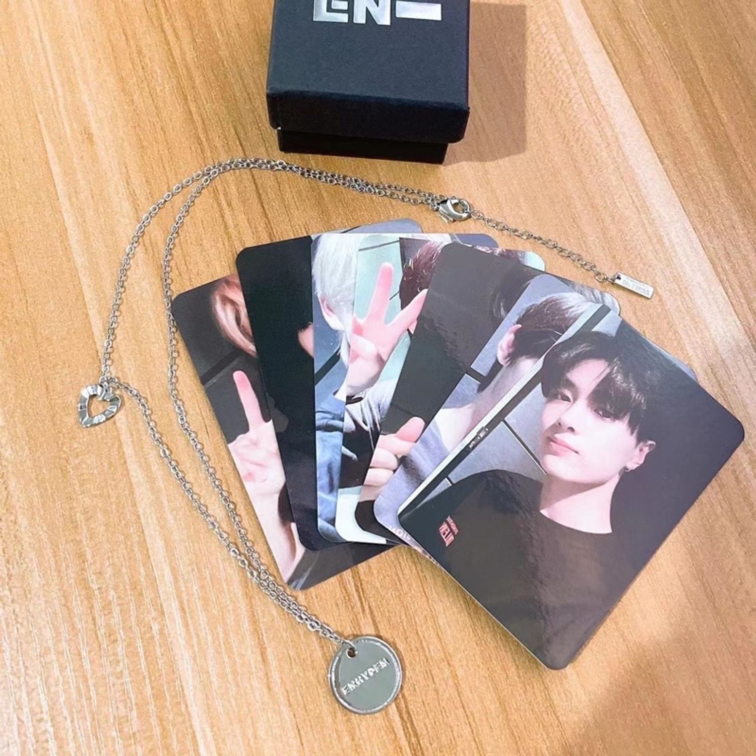 Enhypen necklace / зүүлт