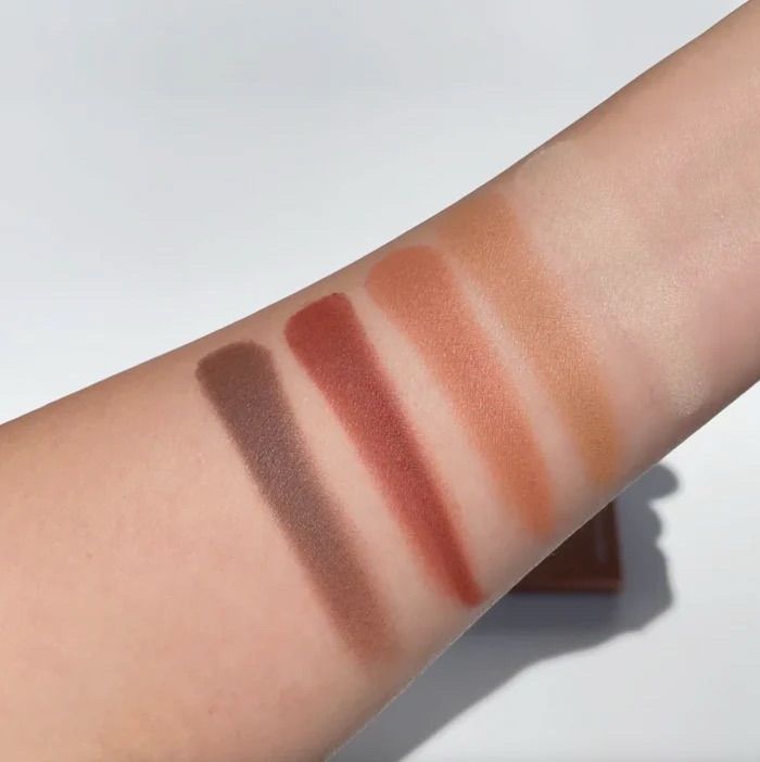 Baked browns eyeshadow palette 