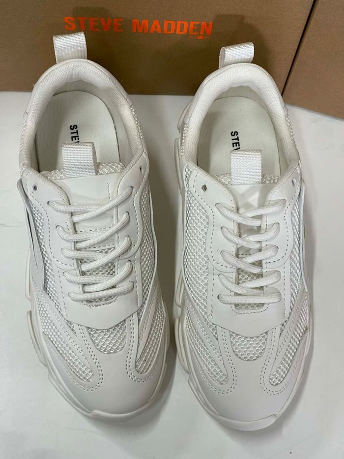 STEVE MADDEN White