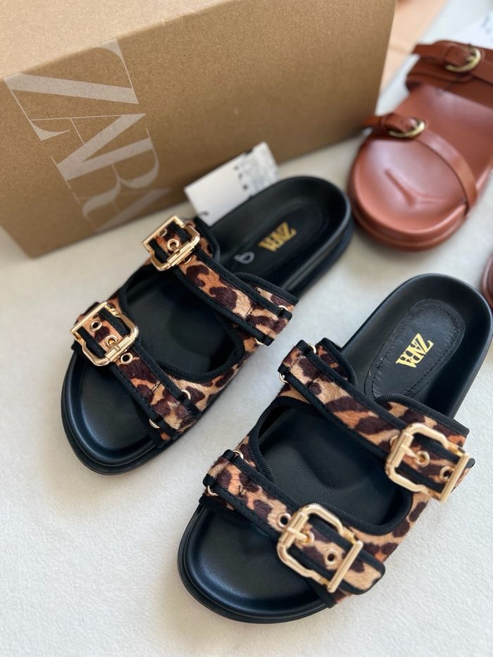 zara baran alag sandal
