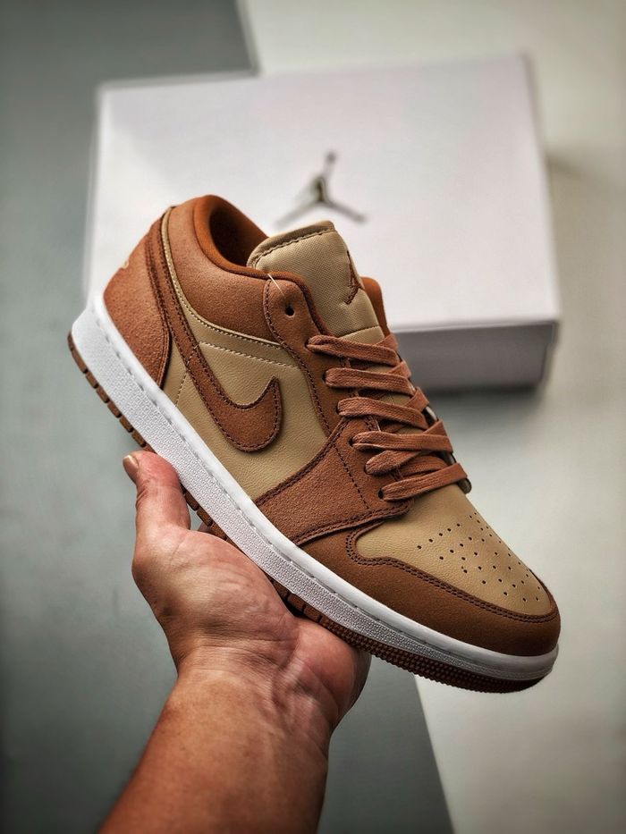 Jordan 1 Low Brown
