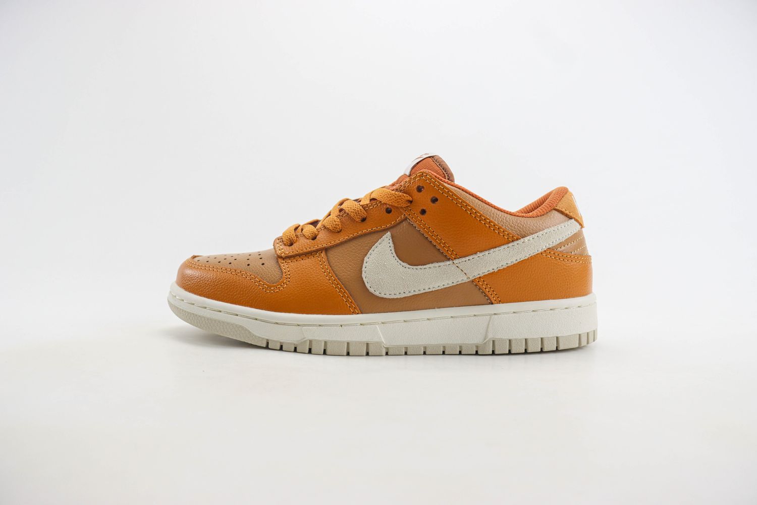 Nike Dunk Low Retro SE Monarch 
