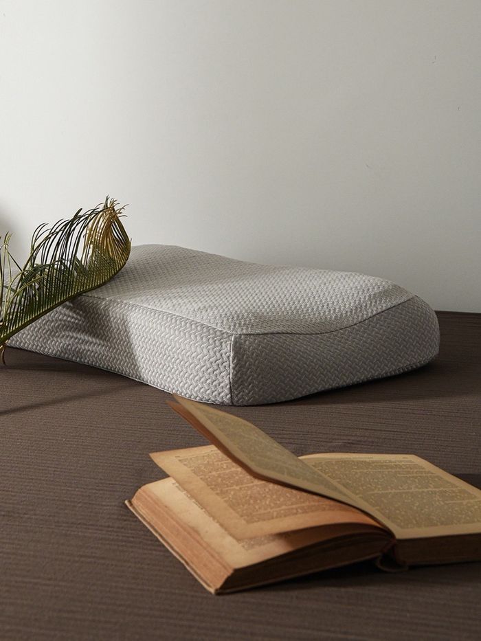 https://cdn.zochil.shop/d264fda5-3e76-4aae-8c8f-6eb57e9663bb_t700.jpg