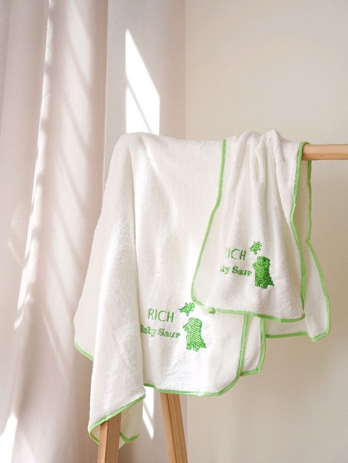 RICH KIDS TOWEL SET