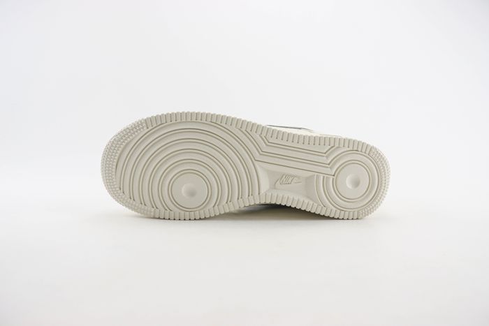 Nike Air Force 1 Low 273