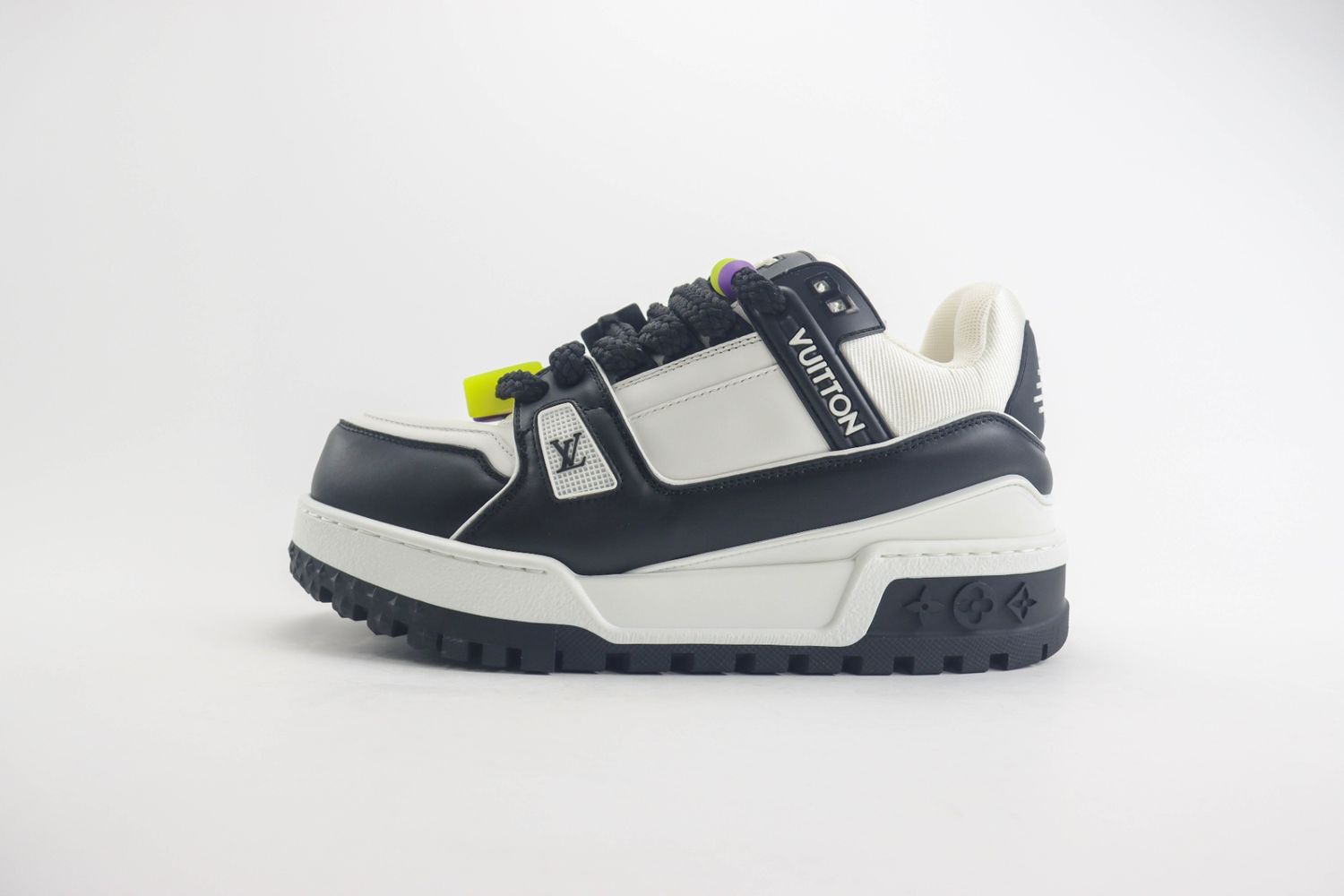 Louis Vuitton Trainer Maxi "Black White"