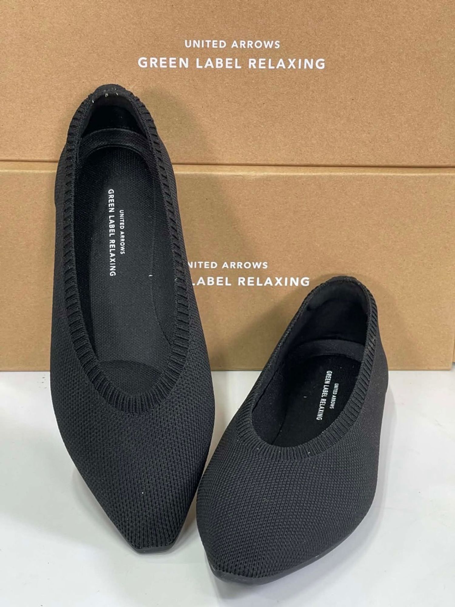 United arrow black