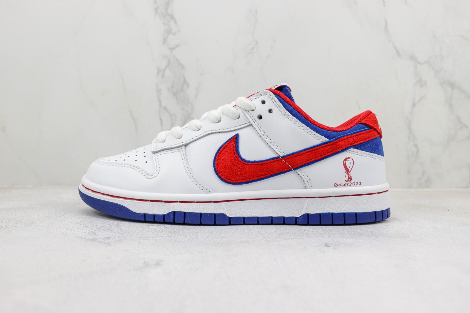 Nike SB DUNK LOW FIFA WORLD CUP QATAR WHITE/DARK BLUE/RED