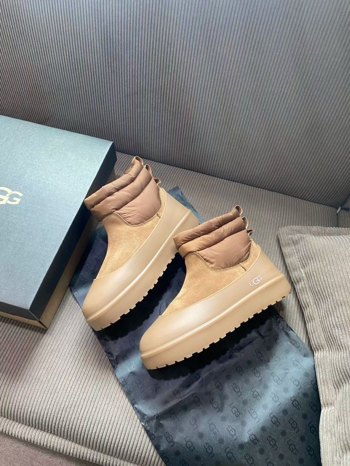 Шинэчлэгдсэн lace-up захиалгаар