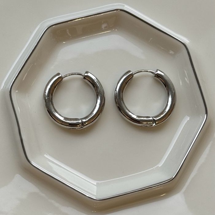 Hoops