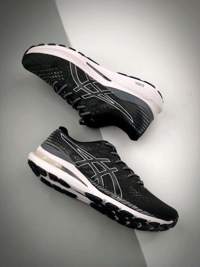 Asics Gel-Kayano 28