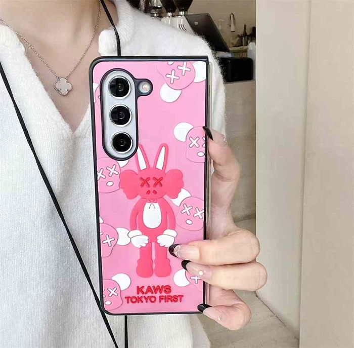 SAMSUNG Z FOLD KAWS pink