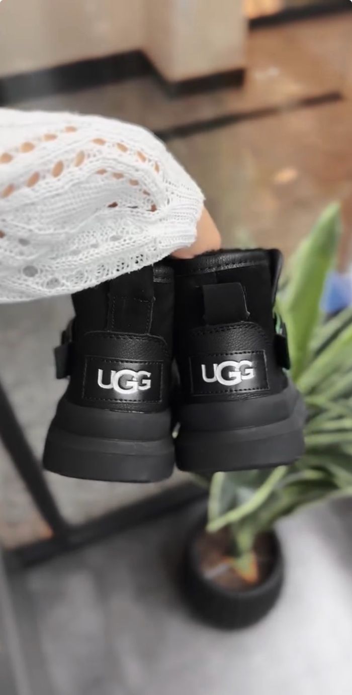 UGG Neumel High Blackcap