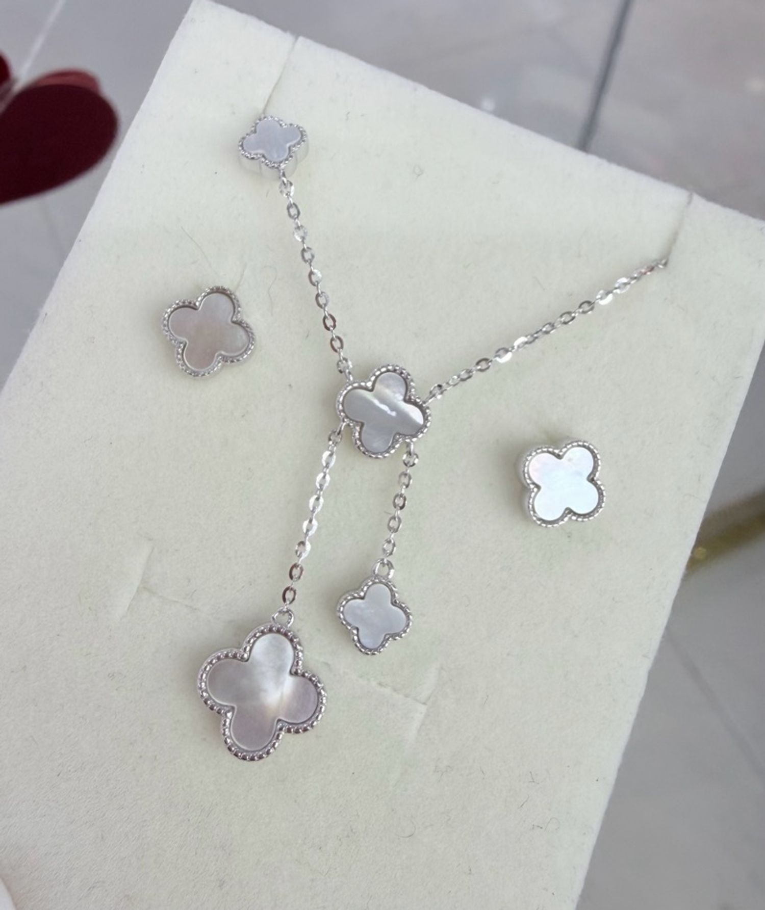 Мөнгөн хослол