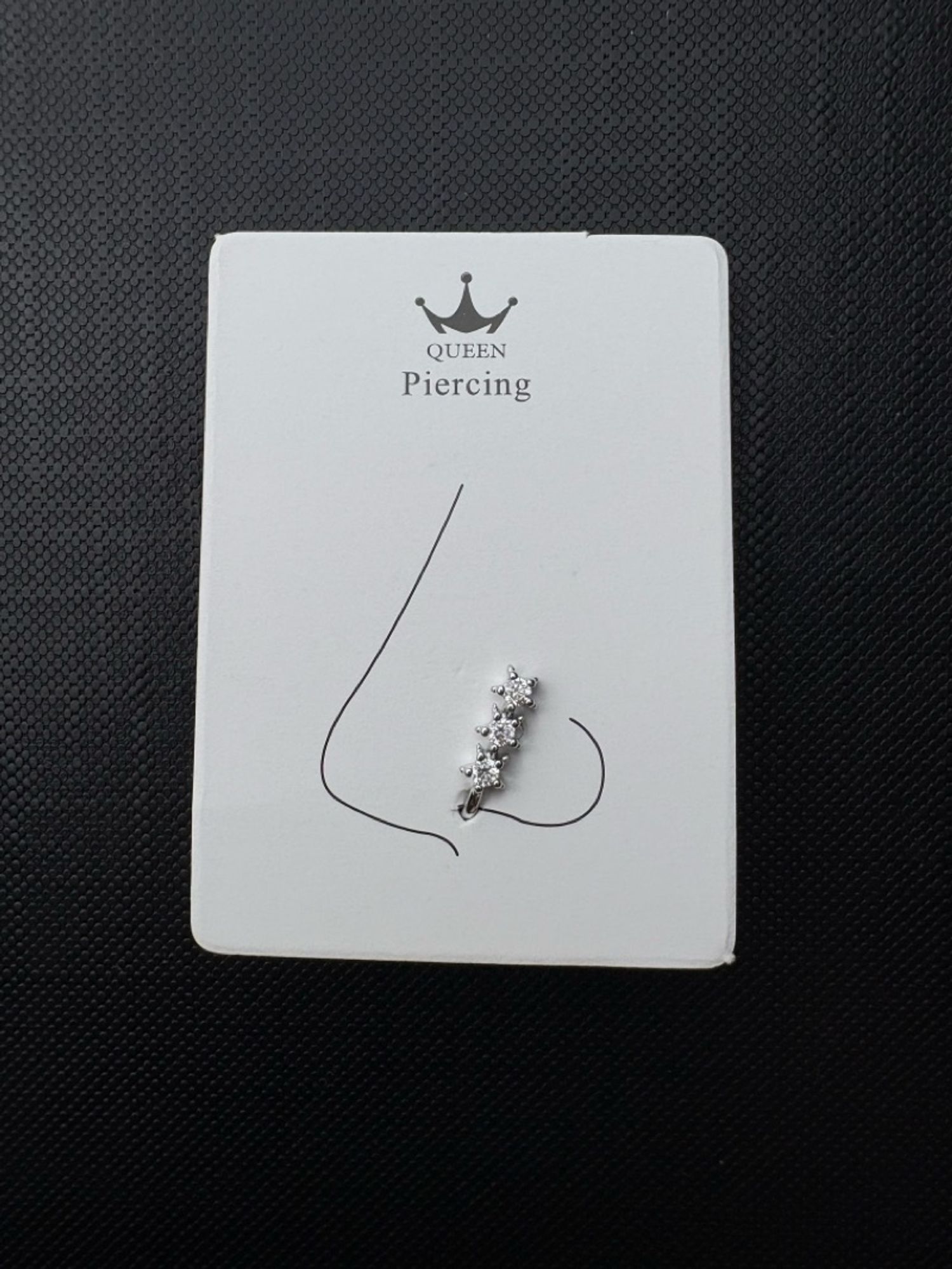 Хамрын хавчдаг ээмэг