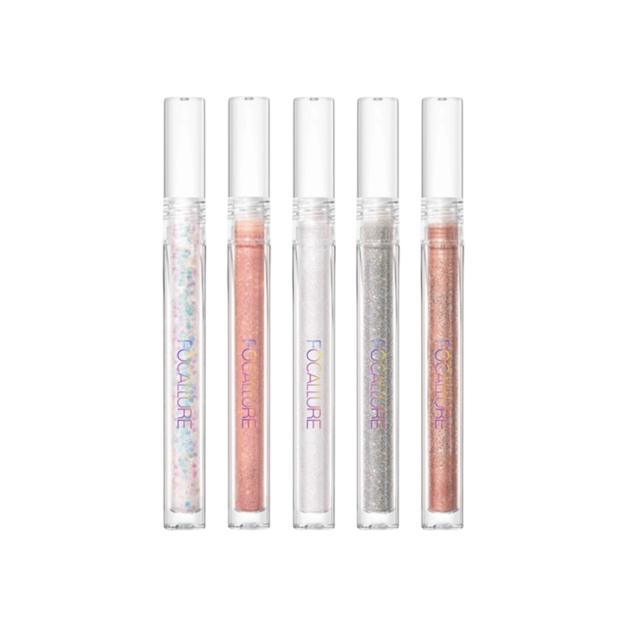 Glittering liquid eyeshadow