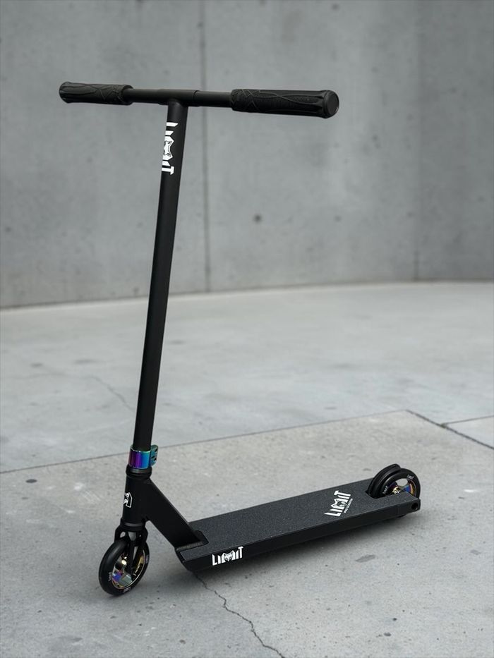 LMT69AZ Pro Scooter   