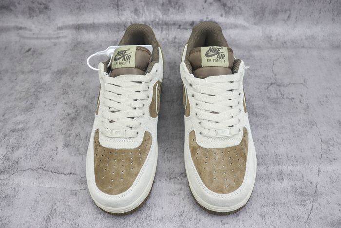 Nike Air Force 1 Low 379