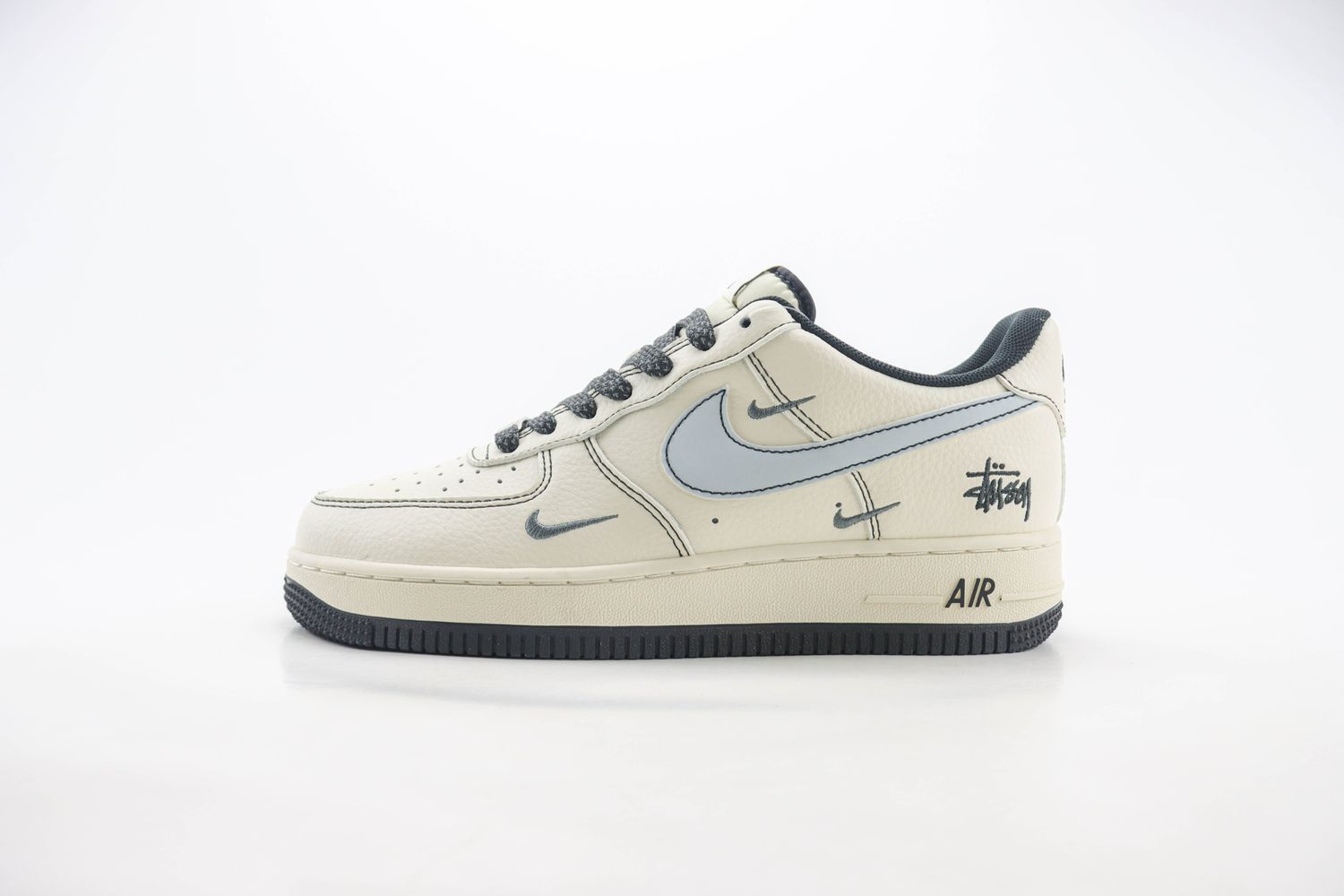  Nike Air Force 1 Low x Stussy 29