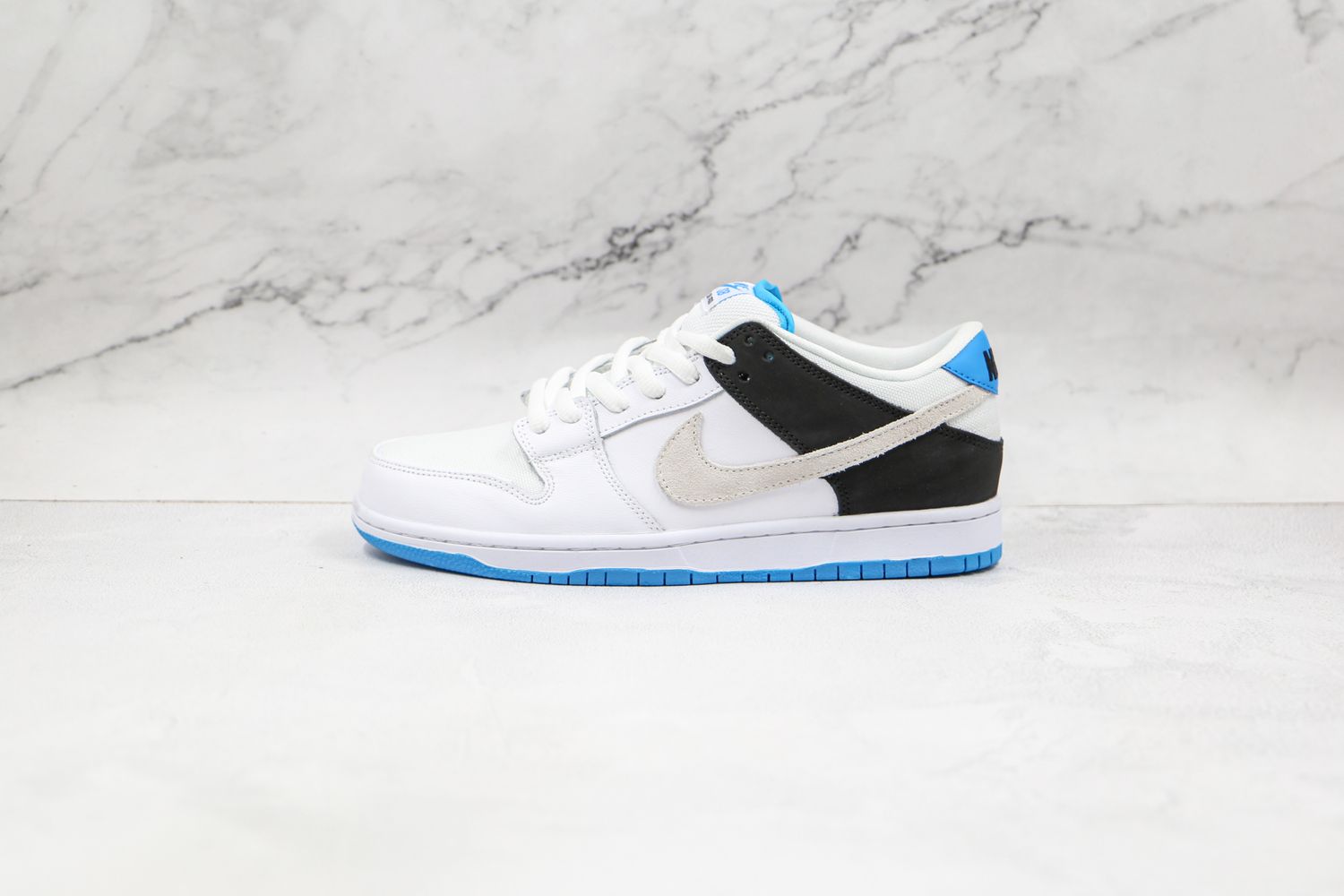 Nike SB Dunk Low Laser Blue