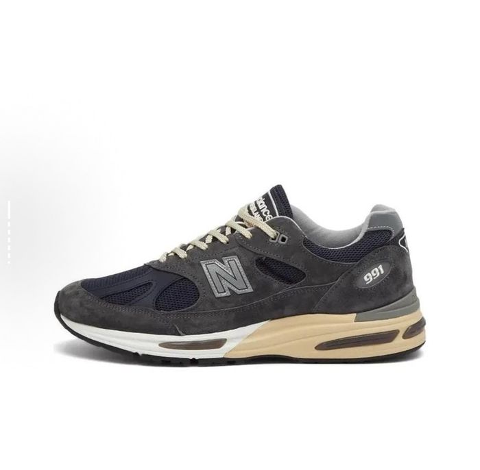 NB 991 ' Grey Navy '