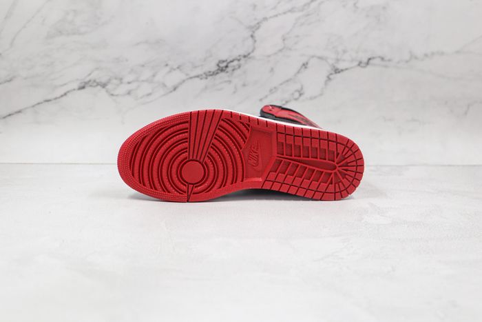 Jordan 1 Retro High OG Patent Bred