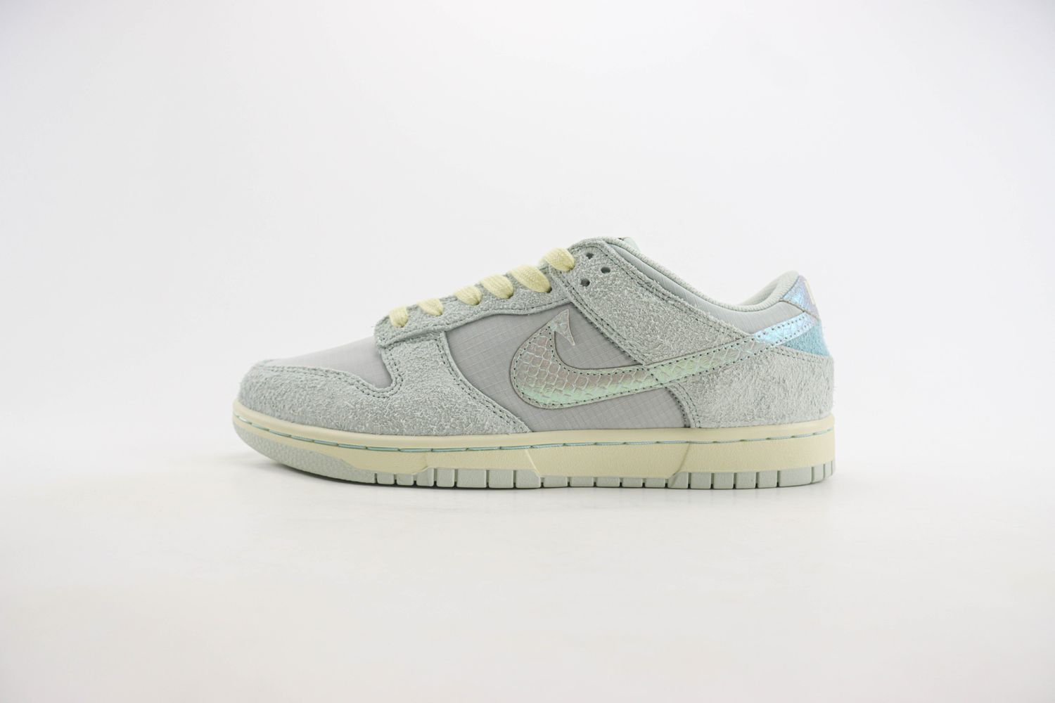 Nike Dunk Low SE 'Gone Fishing Chinook Salmon'