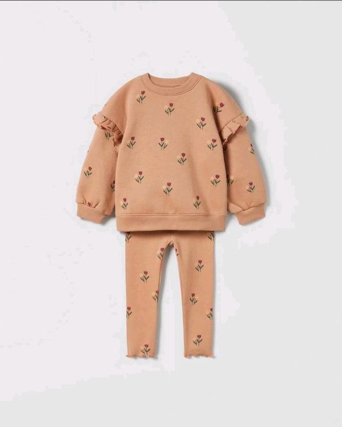 Zara цэцгэн хээтэй хослол