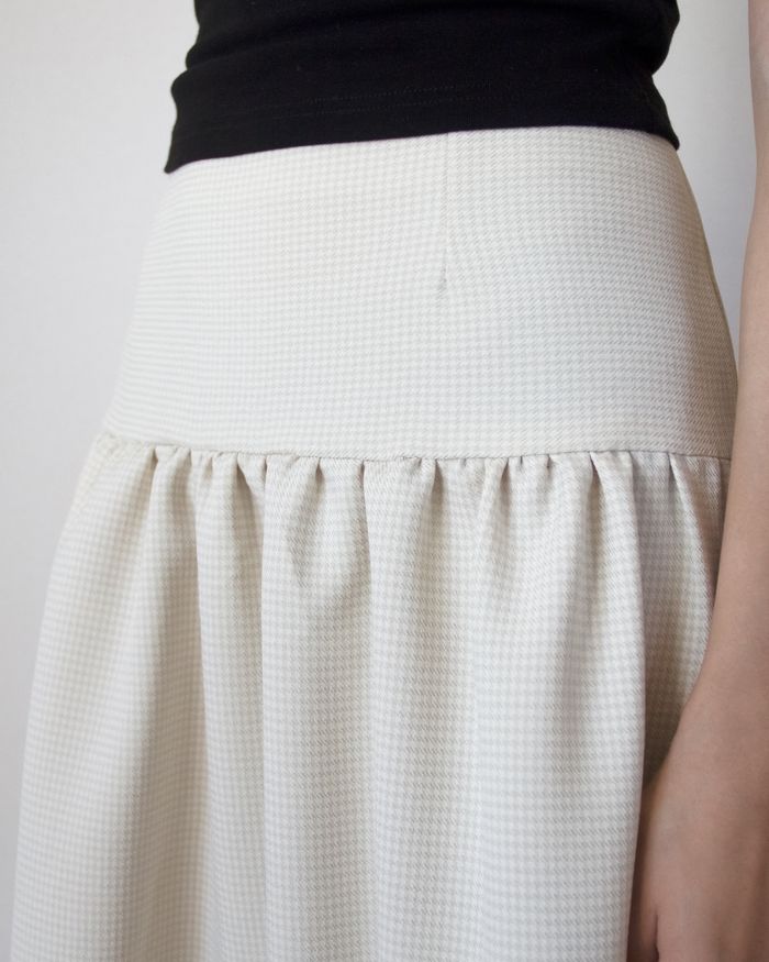 Fitted hip maxi skirt 