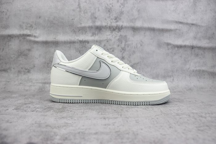 Nike Air Force 1 Low 384