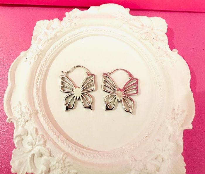 Эрвэйхэйтэй ээмэг