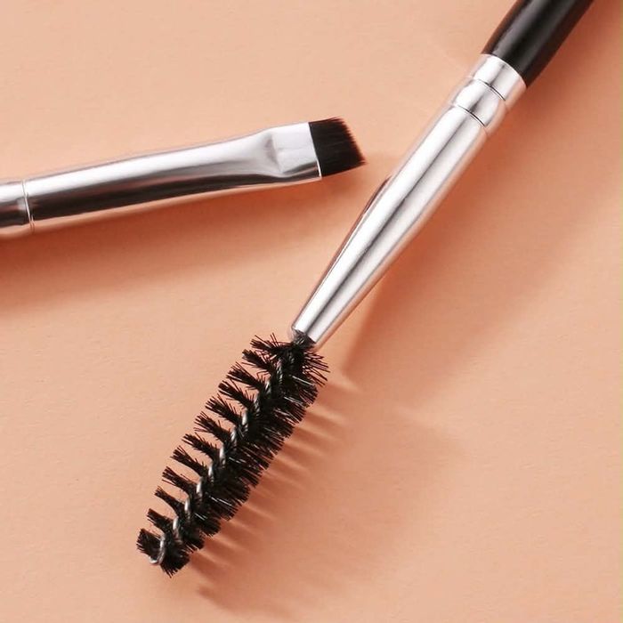 https://cdn.zochil.shop/d71a5bb0-6e30-440d-90c2-ef6552537c83_t700.jpg