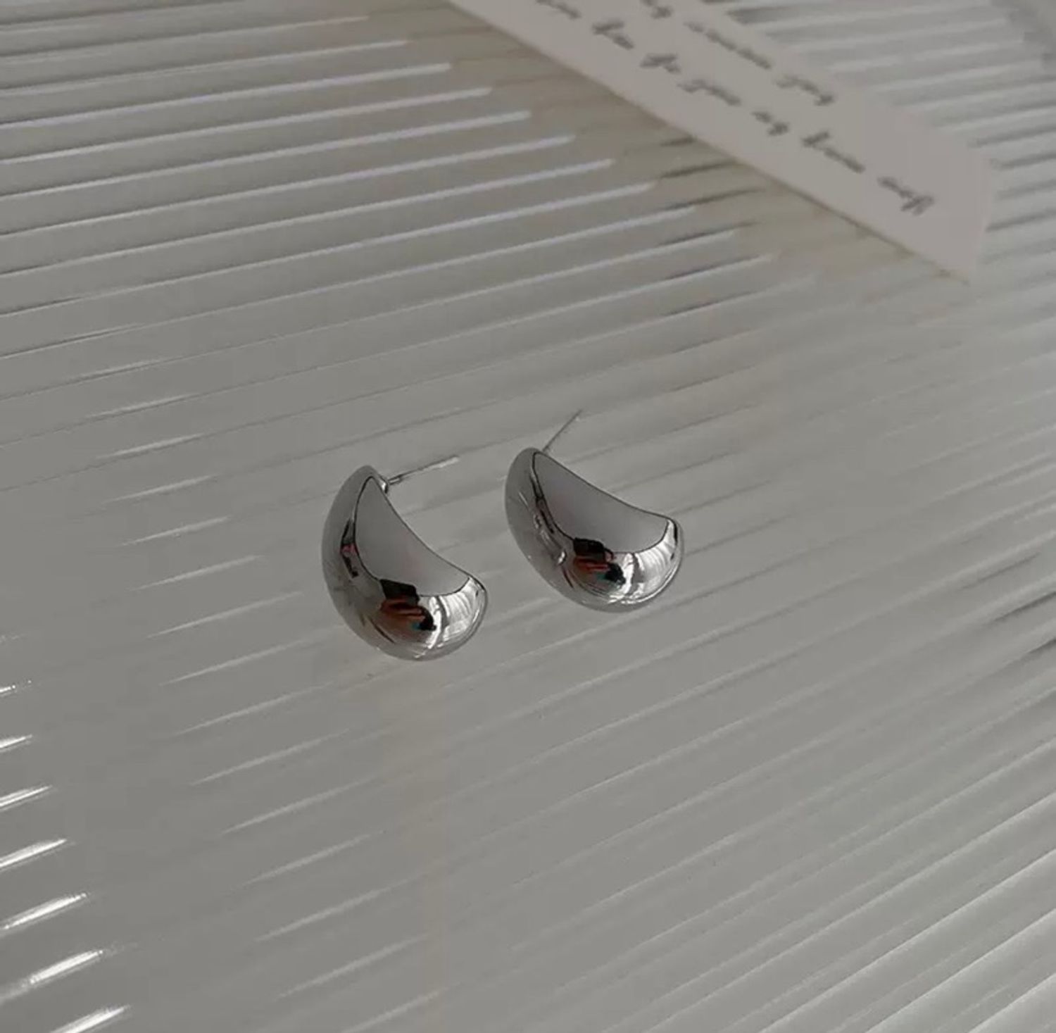 Тренд ээмэг